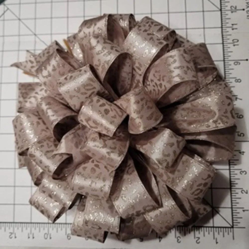 Christmas Tree Bow Topper, Champagne w Gold Glitter Cheetah Print 44‎ LoopTopper